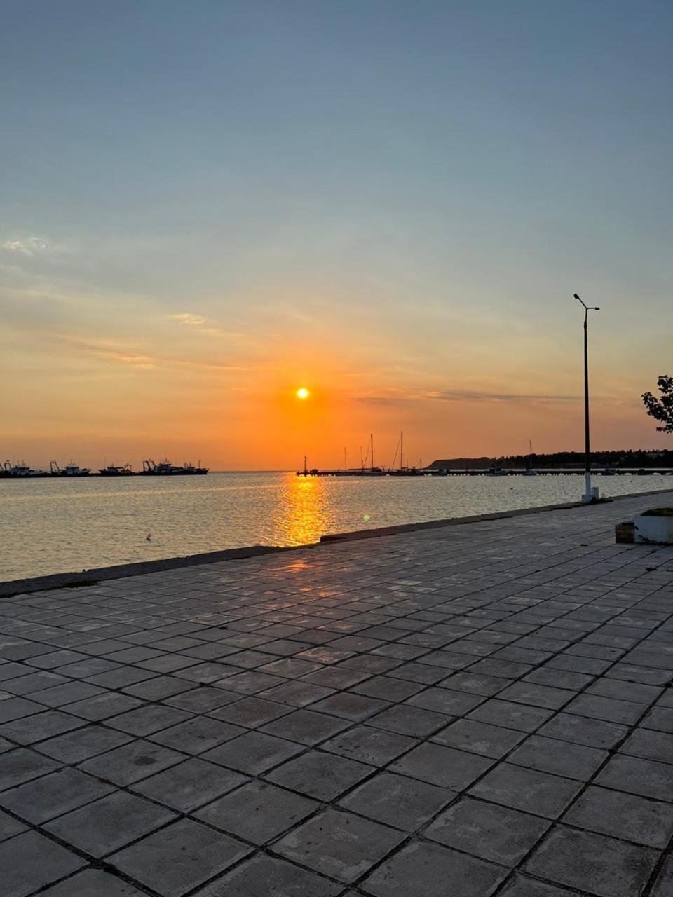 Xronis Apartments เนอา มิคานิโอนา ภายนอก รูปภาพ